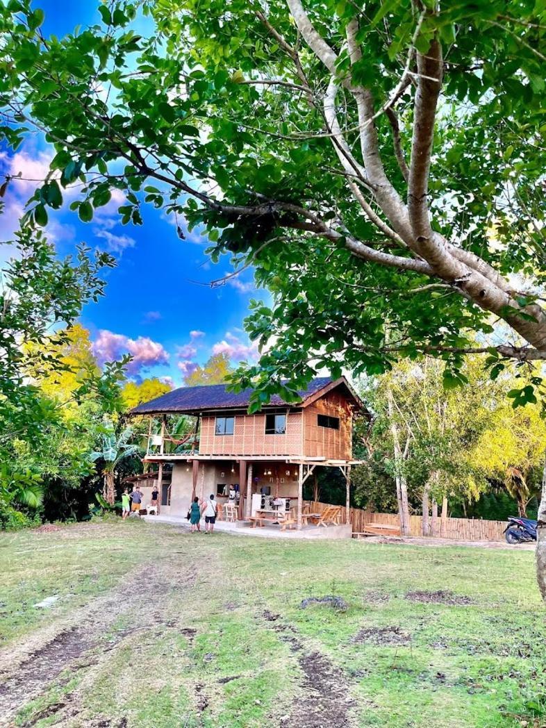 Firefly Treehouse Cafe And Bar Hotell Lazi Exteriör bild